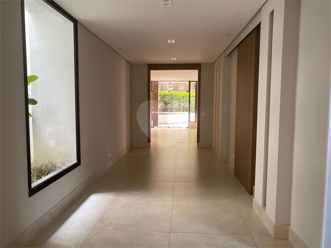 Apartamento à venda com 3 quartos, sendo 2 suítes, em Brooklin Paulista, São Paulo, SP