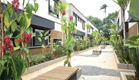 Casa à venda com 4 suítes no condomínio Venezia, São Paulo - SP