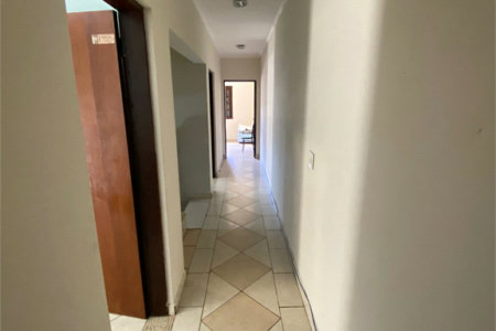 Sobrado à venda com 5 suítes em Jardim dos Ipês, Suzano, SP