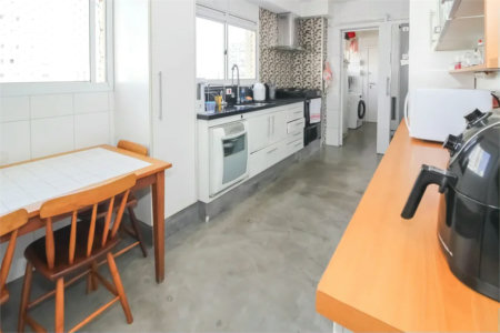 Apartamento à venda com 4 quartos, sendo 3 suítes, em Vila Romana, São Paulo, SP