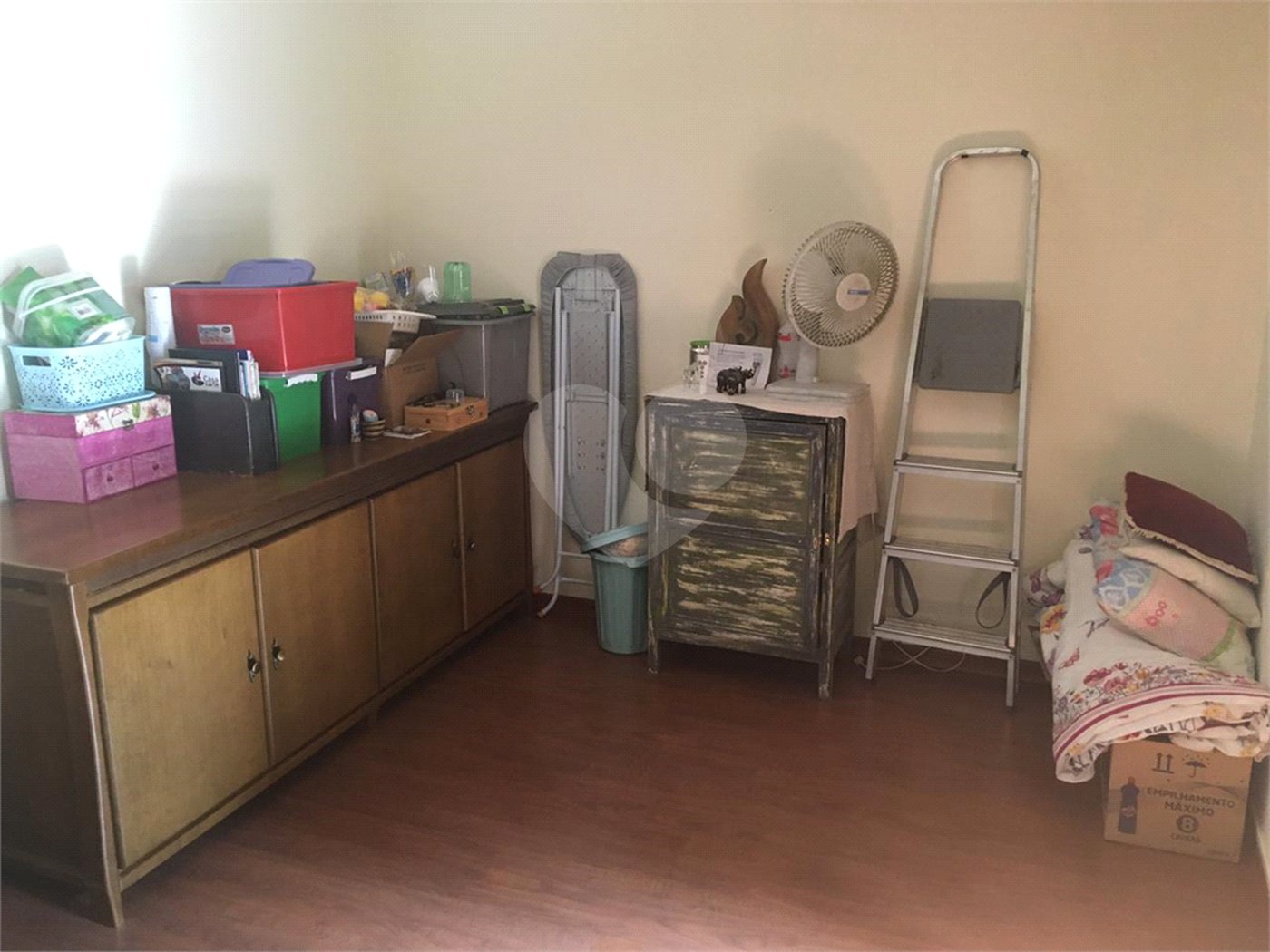 Casa à venda com 3 quartos, sendo 1 suíte, no condomínio Morada de Itapuã, São Paulo - SP