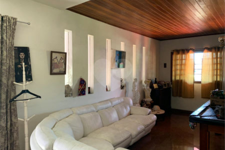 Sobrado à venda ou para alugar com 5 quartos, sendo 4 suítes, em Chácara Monte Alegre, São Paulo, SP