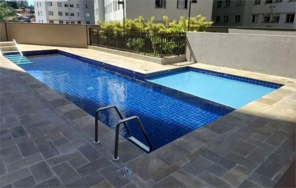 Apartamento à venda com 2 quartos em Parque Maria Helena, São Paulo, SP