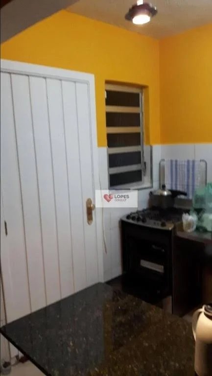 Sobrado à venda com 3 quartos, sendo 1 suíte,  em Jardim das Palmas, São Paulo, SP