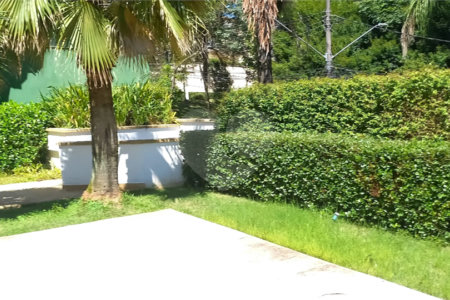 Sobrado à venda ou para alugar com 7 quartos, sendo 4 suítes,  em Cidade Jardim, São Paulo, SP