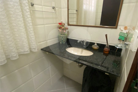 Casa Térrea à venda com 4 quartos, sendo 1 suíte,  em Vila Oliveira, Mogi das Cruzes, SP