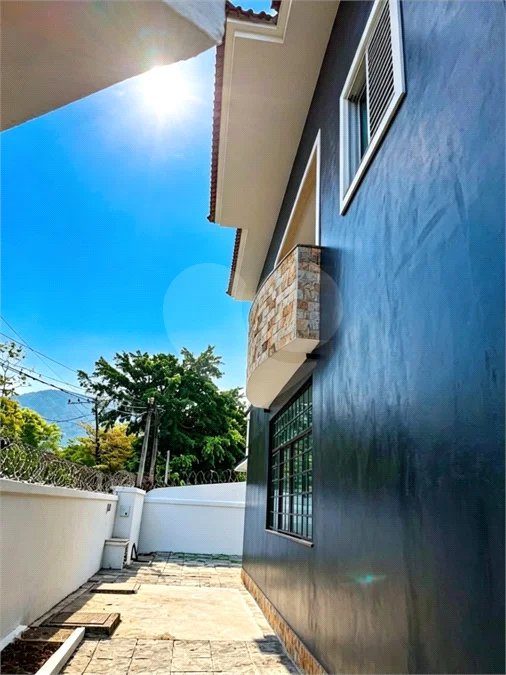 Casa à venda com 3 quartos, sendo 1 suíte, em Vargem Pequena, Rio de Janeiro, RJ