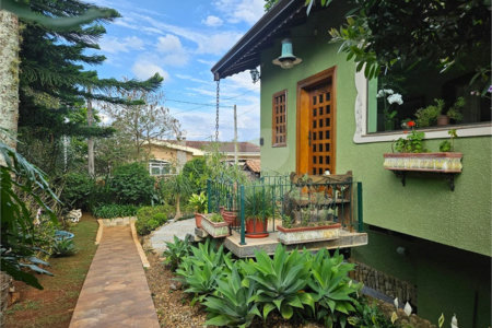 Casa à venda com 4 quartos, sendo 3 suítes, em Jardim Tapajós, Atibaia, SP