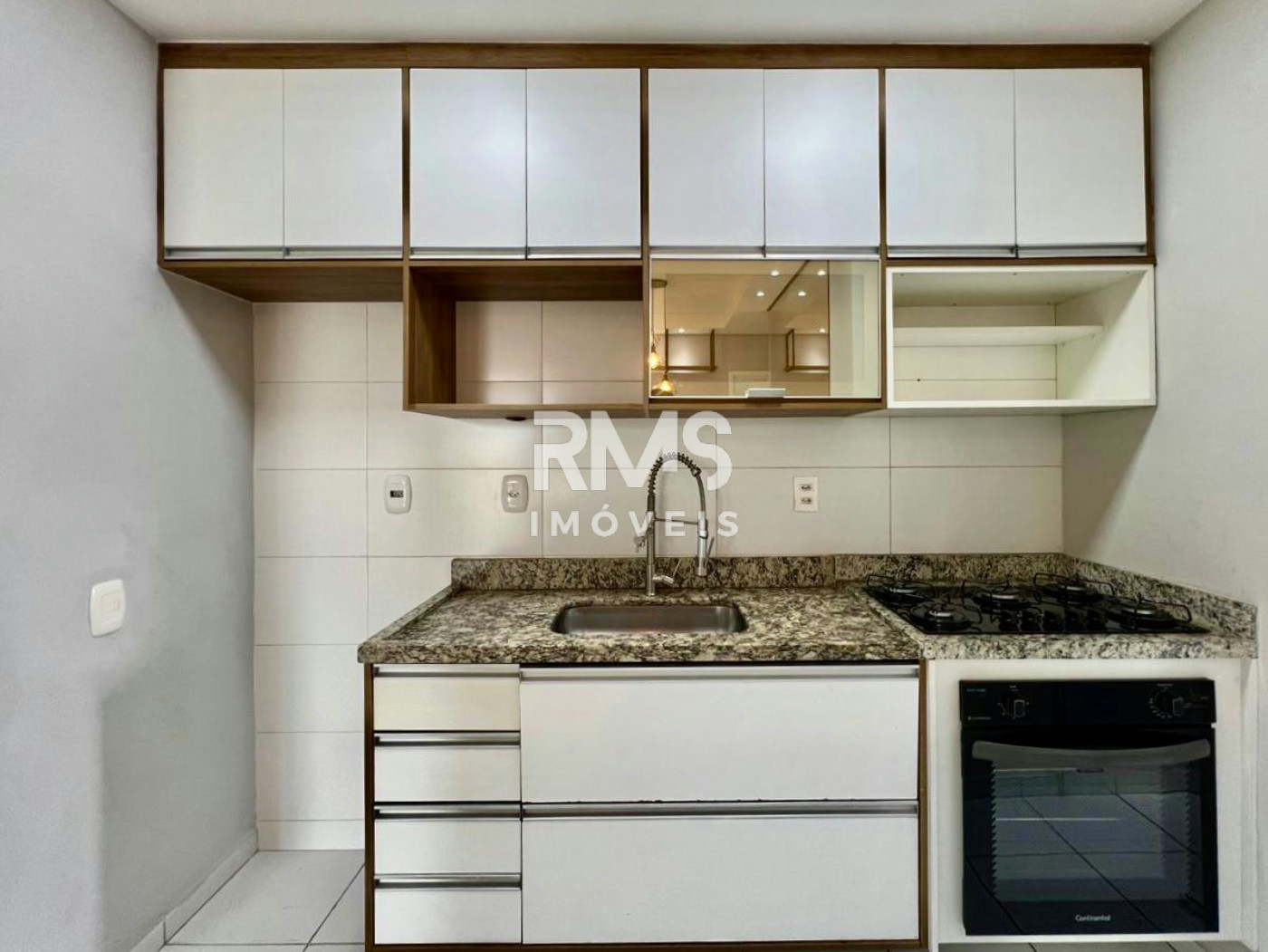 Apartamento à venda com 3 quartos, sendo 1 suíte, no condomínio Residencial Ilhas Mediterrâneo, Itu - SP