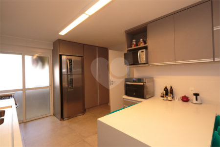 Apartamento à venda com 4 quartos, sendo 1 suíte, em Alto da Boa Vista, São Paulo, SP