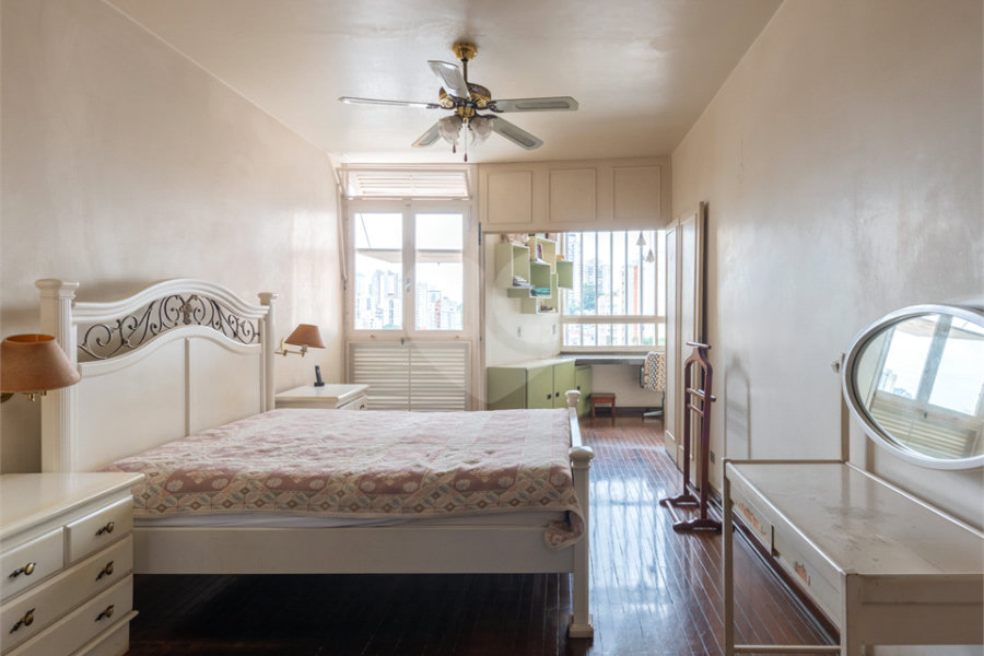 Casa Térrea à venda com 7 quartos, sendo 1 suíte, em Santana, São Paulo, SP