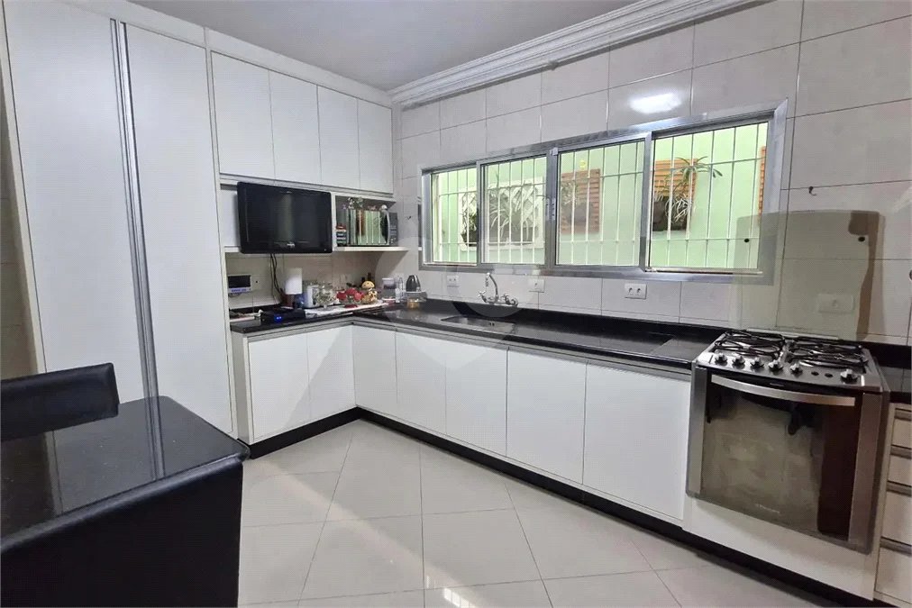 Sobrado à venda com 3 quartos, sendo 1 suíte,  em Tremembé, São Paulo, SP