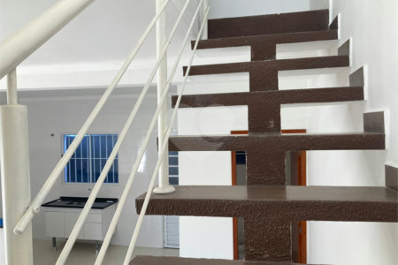Casa à venda com 2 suítes no condomínio Villagio, Mogi das Cruzes - SP