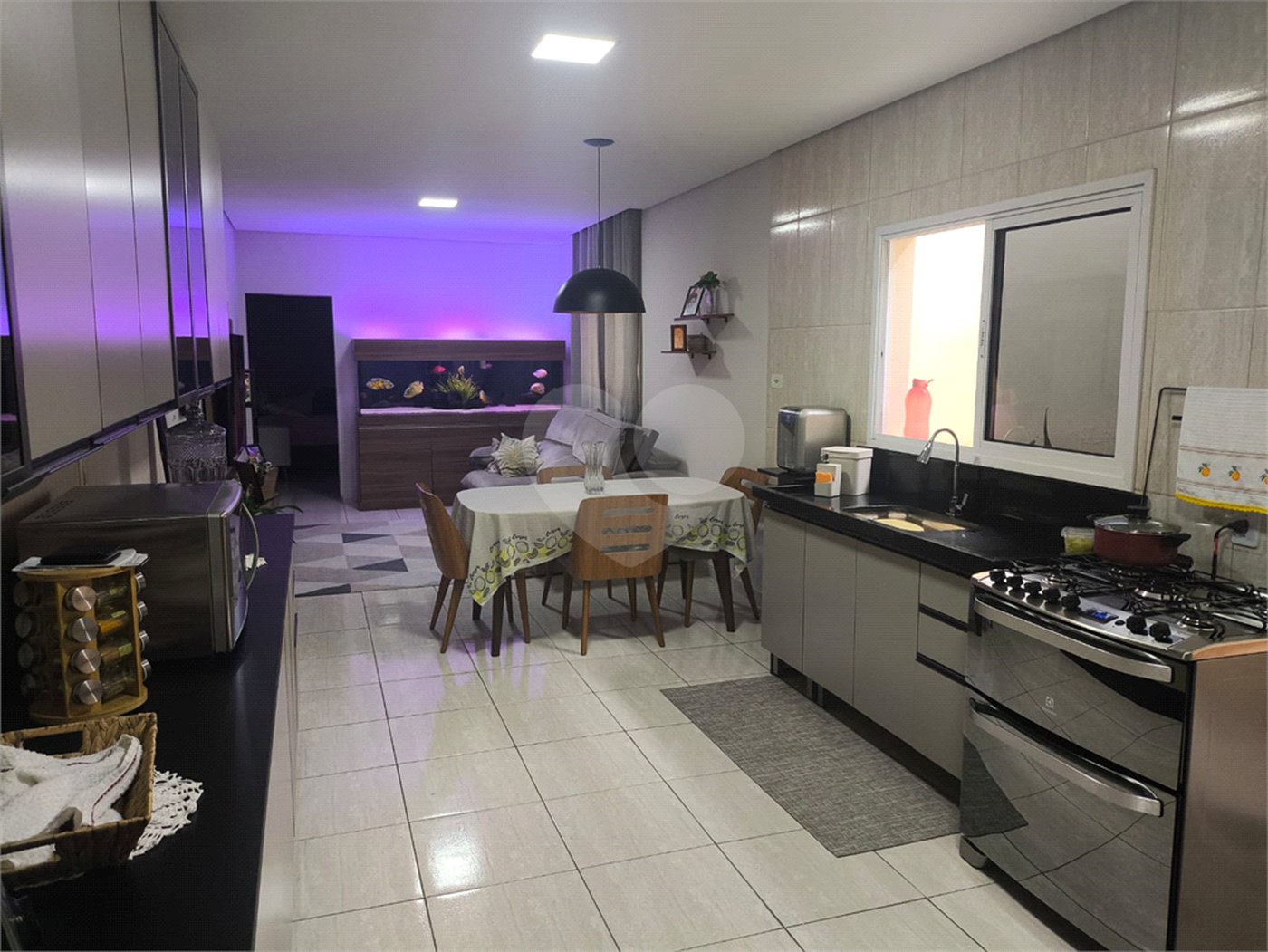 Casa à venda com 2 quartos, sendo 1 suíte, em Jardim Cacique, Suzano, SP