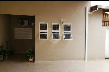 Casa à venda com 3 quartos, sendo 1 suíte, em Jardim Ouro Branco, Ribeirão Preto, SP