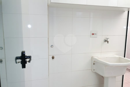 Sobrado à venda com 4 quartos, sendo 1 suíte, em Reserva San Gabriel, Ribeirão Preto, SP