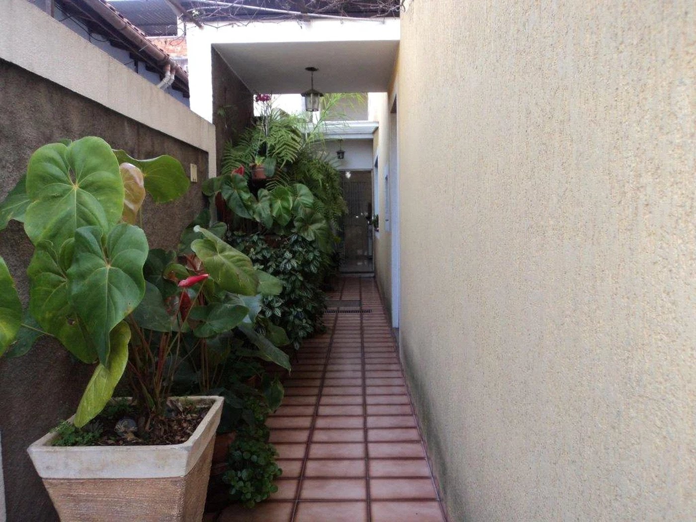 Casa à venda com 3 quartos, sendo 1 suíte, em Jardim Cláudia, São Paulo, SP