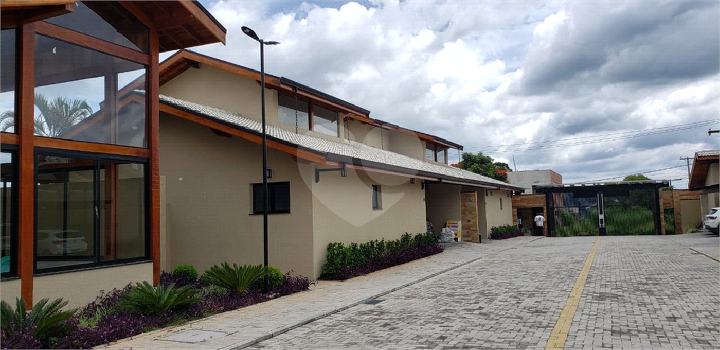 Casa para alugar com 3 quartos, sendo 1 suíte,  em Jardim dos Pinheiros, Atibaia, SP