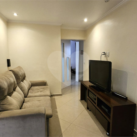 Apartamento à venda com 3 quartos, sendo 1 suíte, em Moema, São Paulo, SP