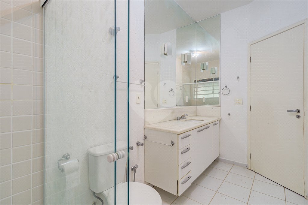 Casa Térrea à venda ou para alugar com 5 quartos, sendo 1 suíte, em Jardim Marajoara, São Paulo, SP
