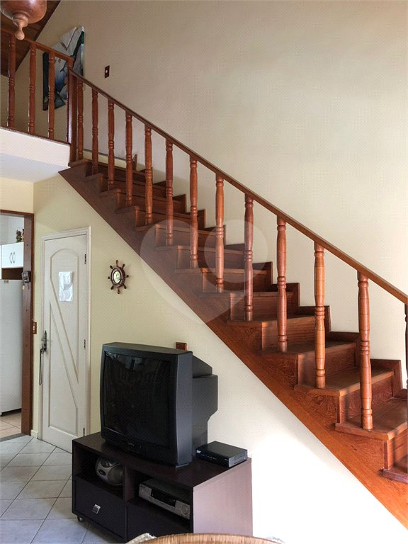 Casa à venda com 4 quartos, sendo 1 suíte, em Ogiva, Cabo Frio, RJ