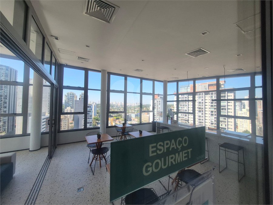 Apartamento para alugar com 2 suítes em Brooklin, São Paulo, SP