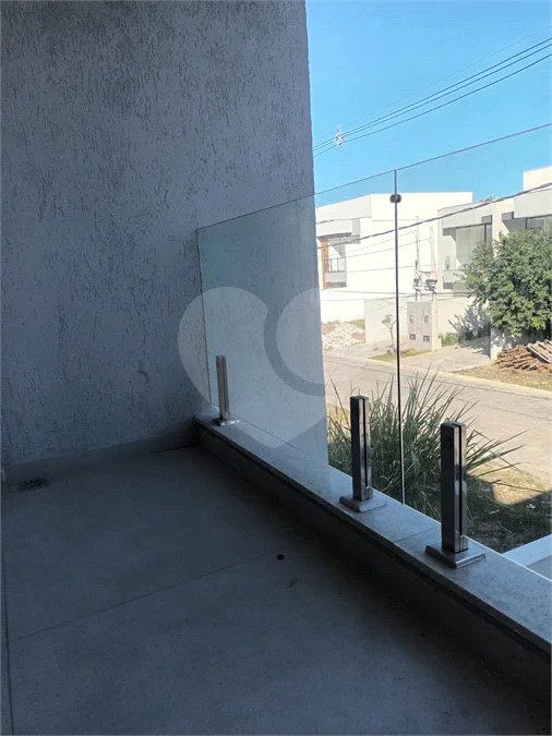 Residência completa com 3 quartos, suíte e área gourmet