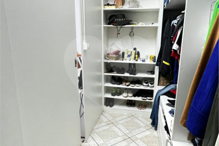 Sobrado à venda com 3 quartos em Cidade Kemel, São Paulo, SP