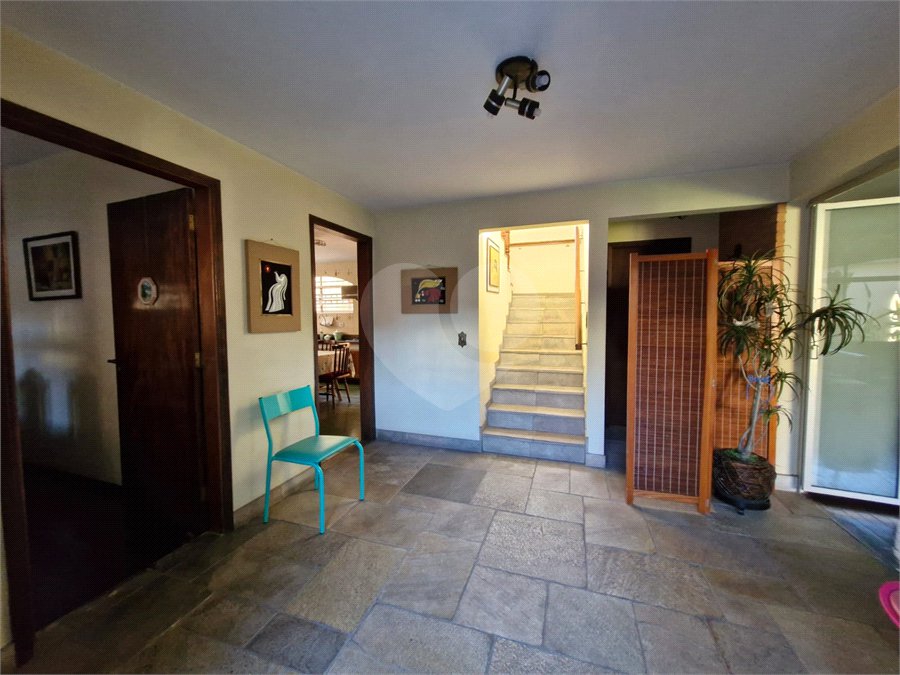 Casa à venda com 4 quartos, sendo 1 suíte, em Alto da Boa Vista, São Paulo, SP