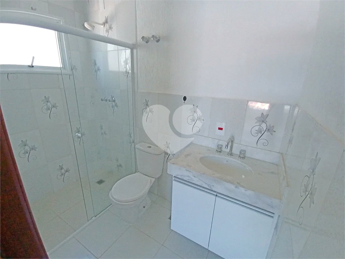 Casa de Vila à venda com 3 suítes em João Xxiii, Vinhedo, SP