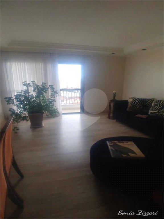 Apartamento à venda com 3 quartos, sendo 1 suíte,  em Cambuci, São Paulo, SP