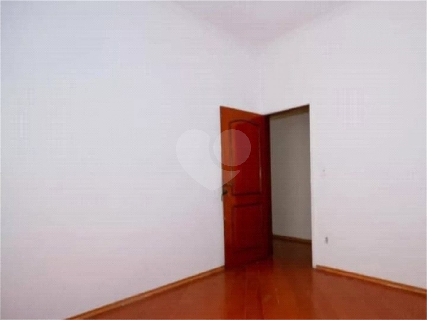 Sobrado à venda ou para alugar com 3 quartos, sendo 1 suíte, em Chora Menino, São Paulo, SP