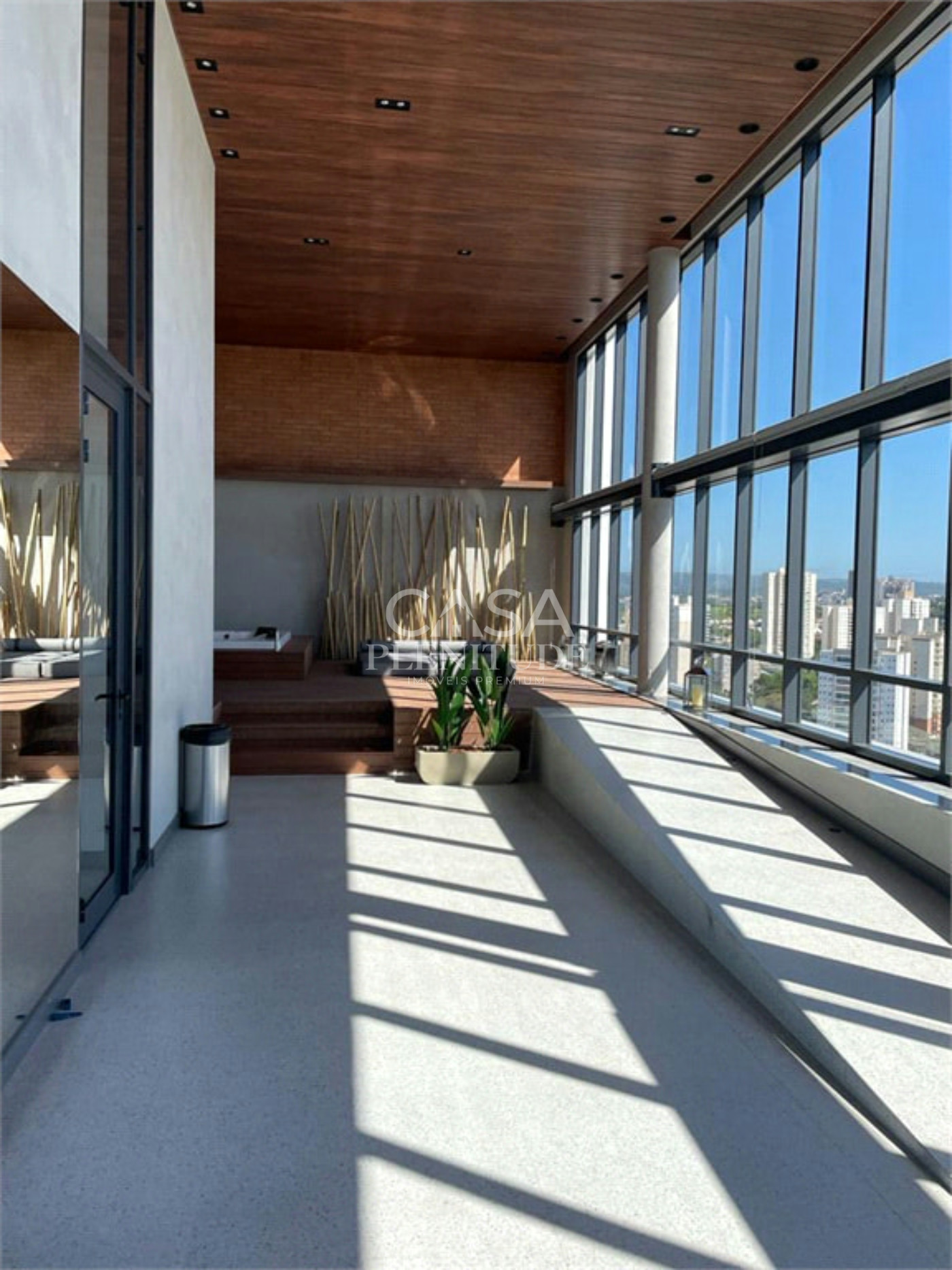 Apartamento à venda com 3 suítes em Jardim Faculdade, Sorocaba, SP