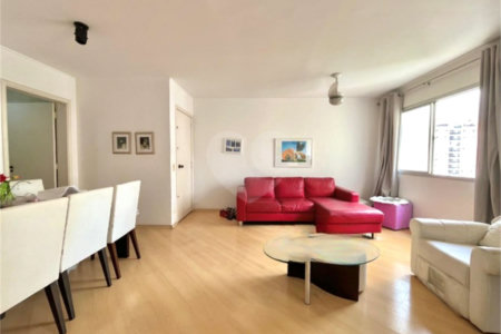 Apartamento à venda com 2 quartos em Moema, São Paulo, SP