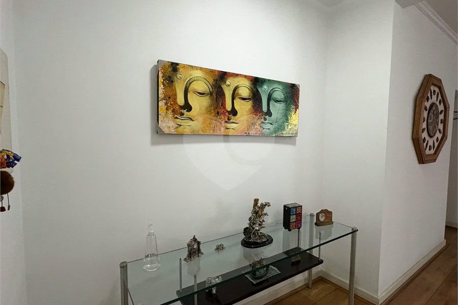 Apartamento Amplo e Mobiliado, 3 Dormitórios, 2 Vagas, Próximo à Paulista