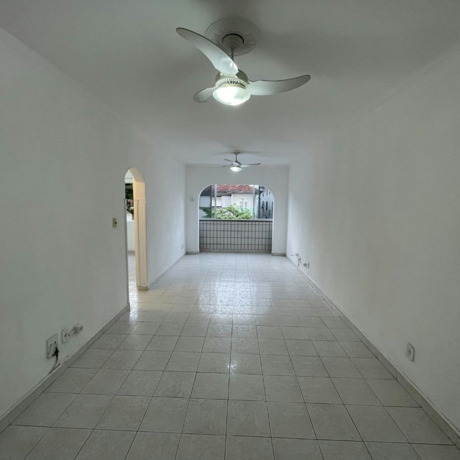 Apartamento 2 dormitórios + dependência, 1 vaga demarcada, no Campo Grande, Santos