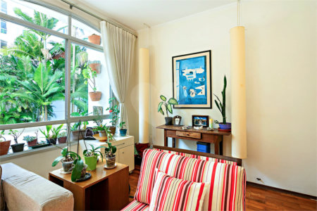 Apartamento à venda com 3 quartos, sendo 1 suíte,  em Jardim Marajoara, São Paulo, SP