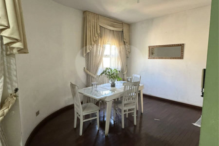 Casa à venda com 4 quartos, sendo 1 suíte,  em Vila Romão, Salto, SP