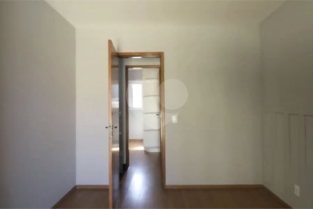 Casa Térrea à venda com 4 quartos em Vila Medeiros, São Paulo, SP