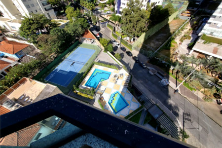 Apartamento à venda com 3 quartos, sendo 1 suíte,  em Santo Amaro, São Paulo, SP