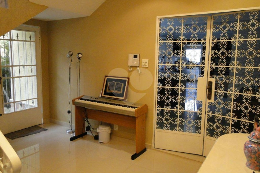 Sobrado à venda ou para alugar com 4 quartos, sendo 1 suíte, em Santana, São Paulo, SP