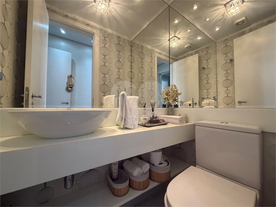 Apartamento à venda com 3 suítes em Jardim Marajoara, São Paulo, SP