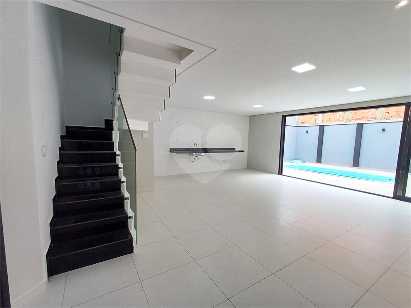 Casa à venda com 3 quartos, sendo 1 suíte,  no condomínio Ibiti Reserva, Sorocaba - SP