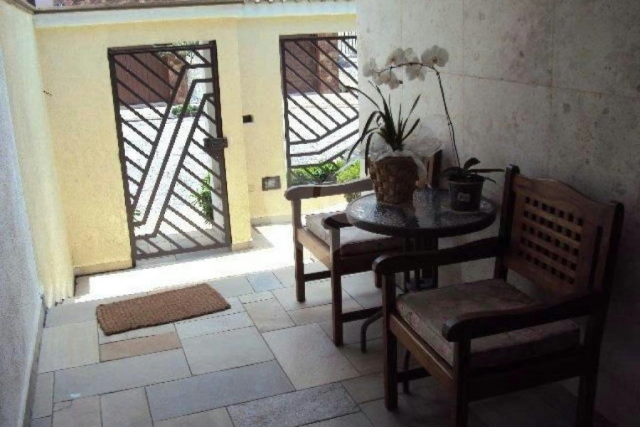 Sobrado à venda com 3 quartos, sendo 1 suíte, em Vila Paulicéia, São Paulo, SP