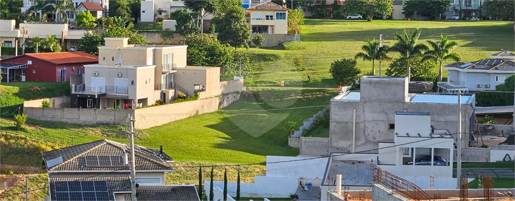 Terreno à venda com 1 suíte no condomínio Santa Teresa 1, Vinhedo - SP