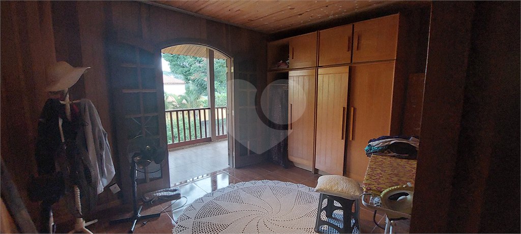 Casa à venda com 4 quartos, sendo 2 suítes, em Rio Acima, Mairiporã, SP