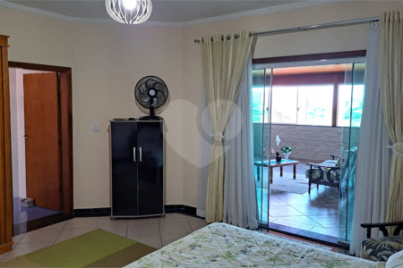 Casa à venda com 3 quartos, sendo 1 suíte,  em Jardim Universo, Mogi das Cruzes, SP