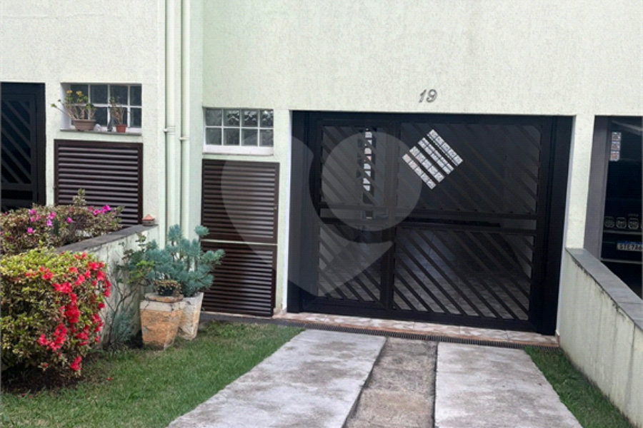 Casa à venda com 2 quartos, sendo 1 suíte, no condomínio Villa Faenza, São Paulo - SP