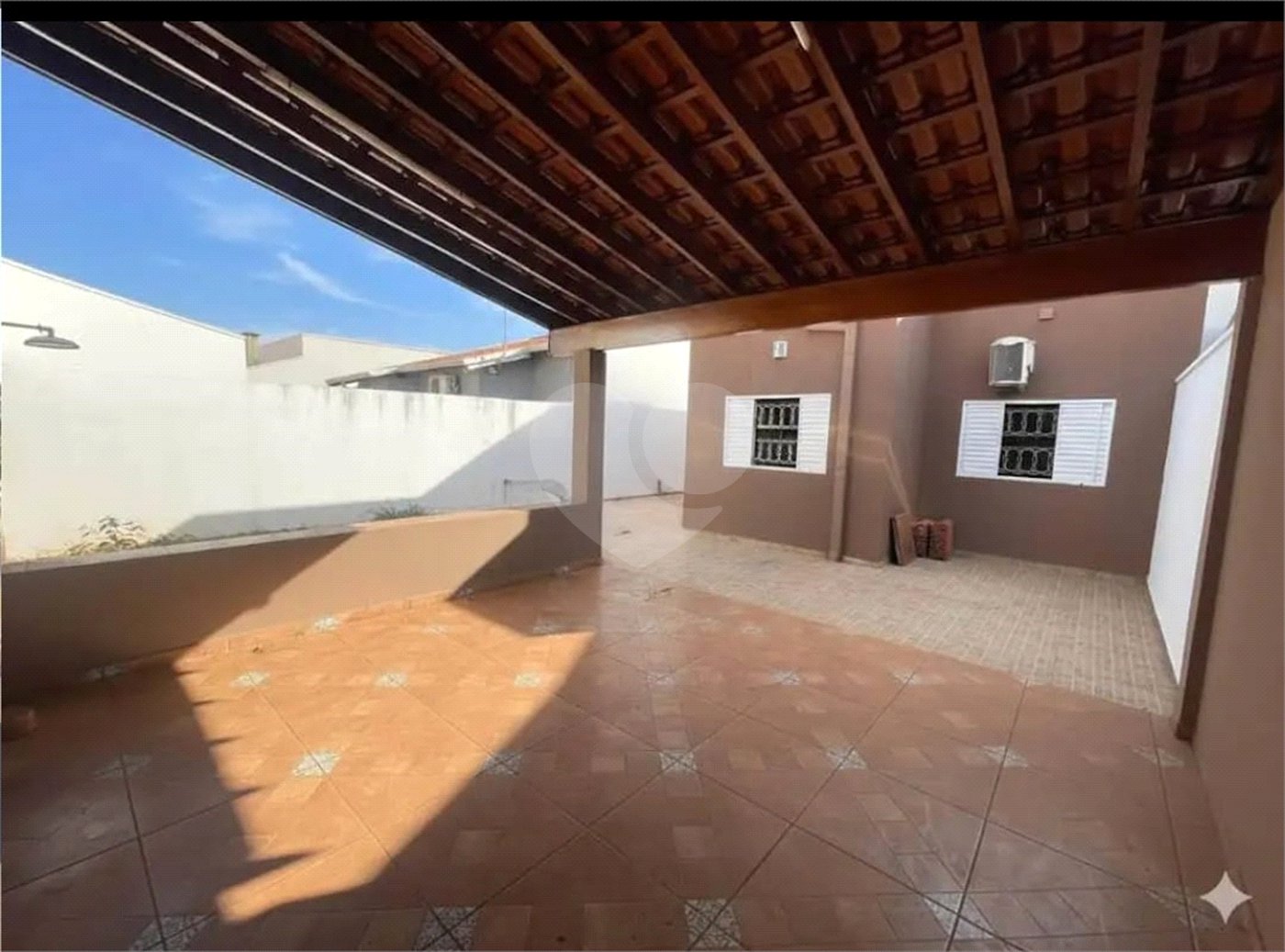 Casa à venda com 2 quartos, sendo 1 suíte, no condomínio Alvorada, Araraquara - SP