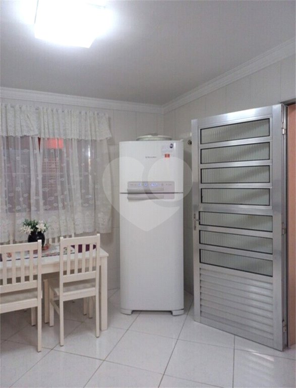 Sobrado à venda com 2 quartos em Jardim Santa Emília, São Paulo, SP